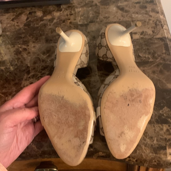 8.5 B Gently used. Vintage Authentic Gucci open toe heels. - Picture 8 of 10